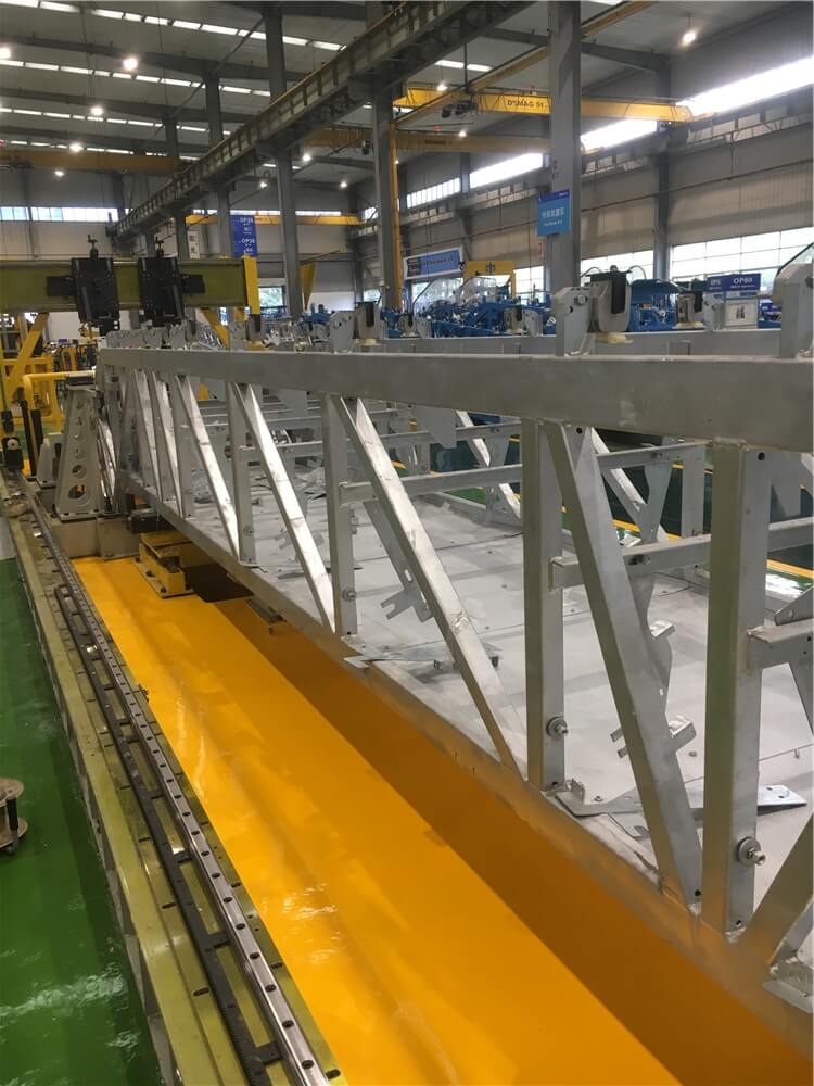 扶梯裝配工裝現(xiàn)場(chǎng)圖1